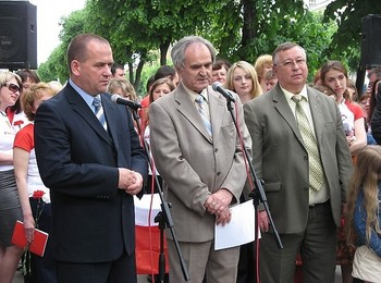 odsłonięcie tablicy Józefa Piłsudskiego w Winnicy5.jpg