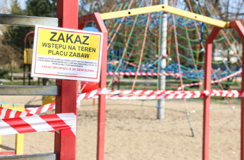 Place zabaw i siłownie plenerowe zostały zamknięte