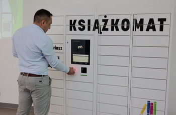 Miejska Biblioteka Publiczna uruchomiła Książkomat na Dworcu