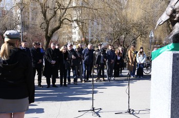 Popiersie Wiesława Gołasa w Alei Sław